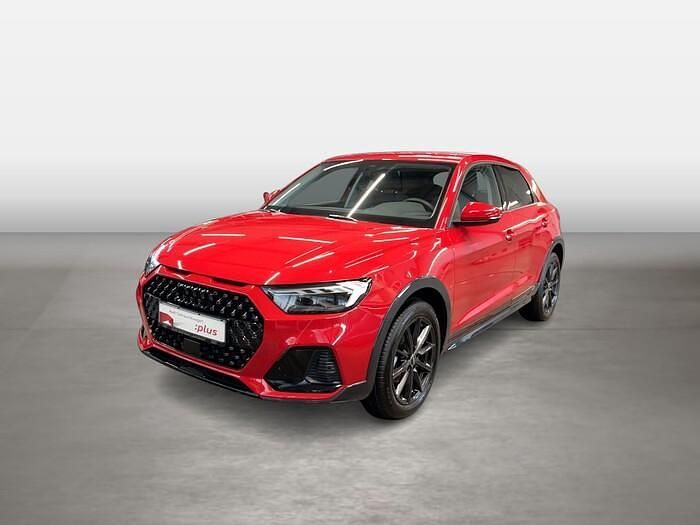 Progressivrot Gebraucht 2024 Audi A1 Ambiente Kleinwagen | 24.440 € (Guter Preis) - Bild 1/4