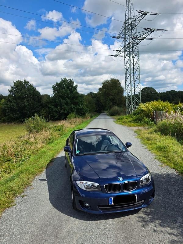Gebraucht BMW 118 Coupé 145 PS (106 kW) 2012 Blau Coupé