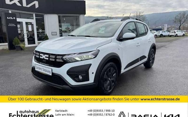 Arktisweiß Gebraucht 2025 Dacia Sandero Expression Kleinwagen | 17.750 € (Fairer Preis) - Bild 1/4