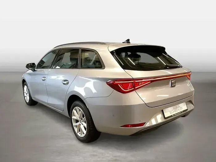 Gebraucht Seat Leon Style 150 PS (110 kW) 2023 Urban silber Kombi
