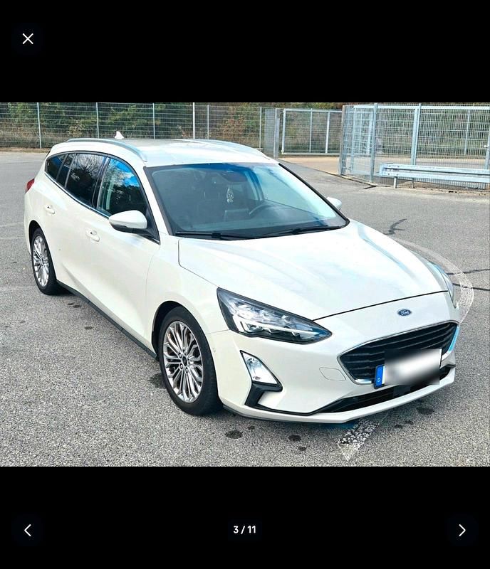 Weiß Gebraucht 2019 Ford Focus Titanium Kombi | 15.800 € (Fairer Preis) - Bild 1/4