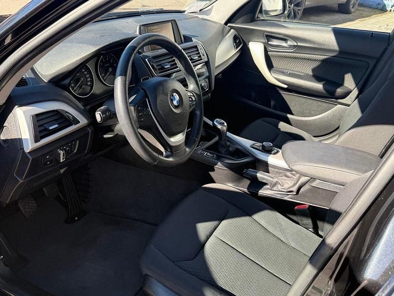 Gebraucht BMW 116 Advantage 109 PS (80 kW) 2015 Black sapphire metallic Kleinwagen