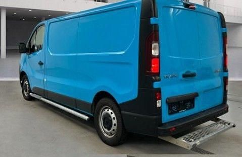 Gebraucht Renault Trafic Komfort 150 PS (110 kW) 2022 Blau Van / Kleinbus