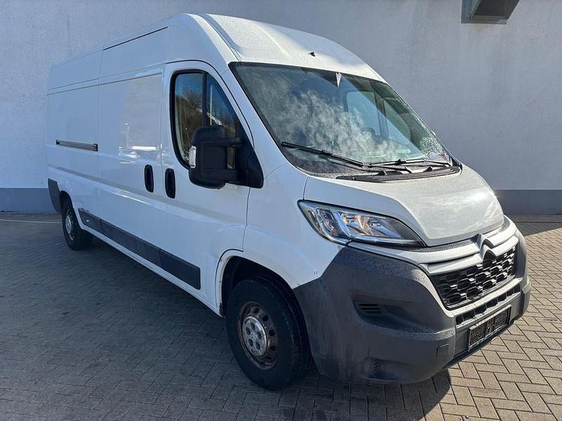 Weiß Gebraucht 2017 Citroën Jumper Proline Van / Kleinbus | 6.900 € (Superpreis) - Bild 1/4