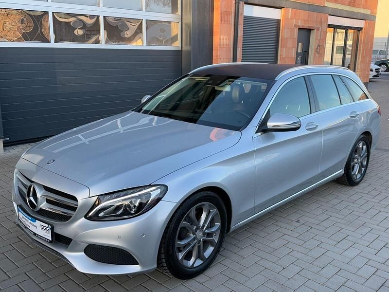 Gebraucht Mercedes C180 156 PS (114 kW) 2015 Silber Kombi