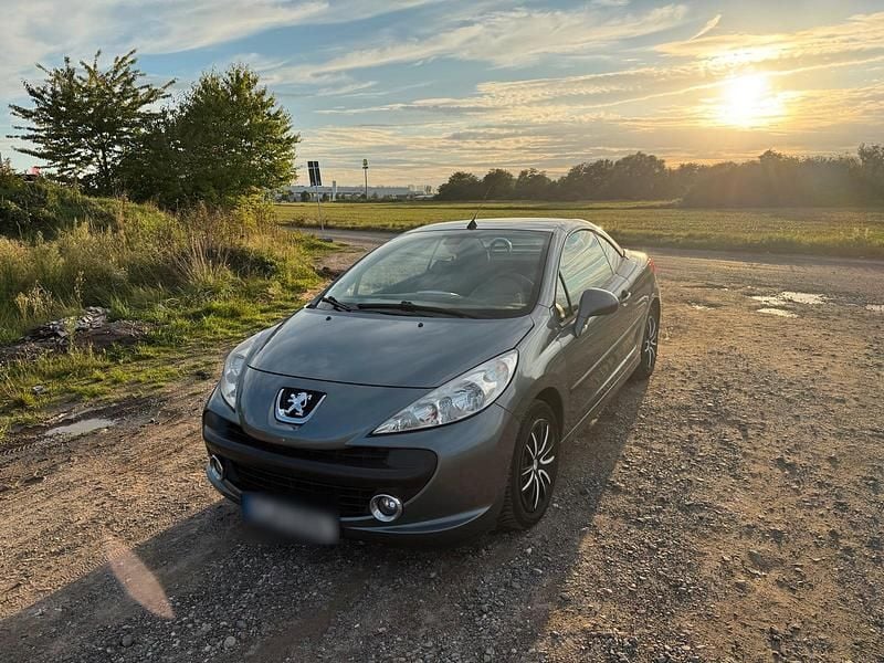 Gebraucht Peugeot 207 CC 120 PS (88 kW) 2007 Silber Cabrio
