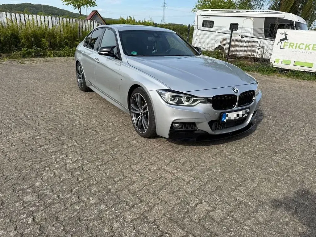 Gebraucht BMW 330 M Sport 351 PS (258 kW) 2016 Schwarz Limousine