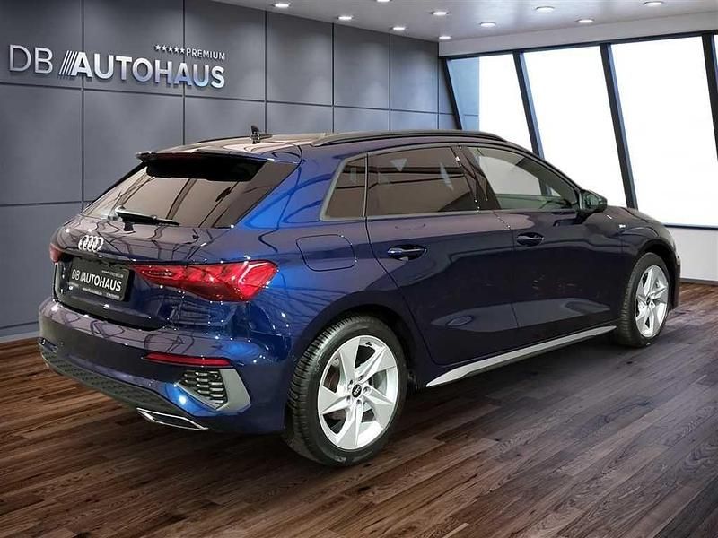 Gebraucht Audi A3 S-Line 150 PS (110 kW) 2024 Blau Limousine