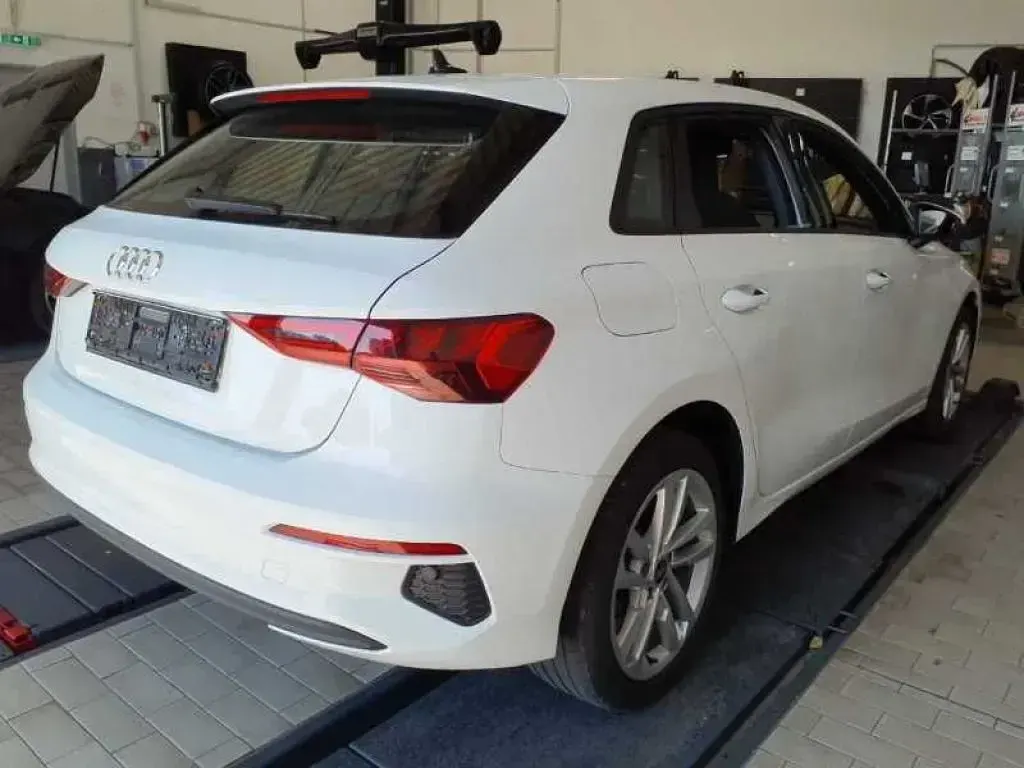 Gebraucht Audi A3 204 PS (150 kW) 2022 Ibisweiß Limousine