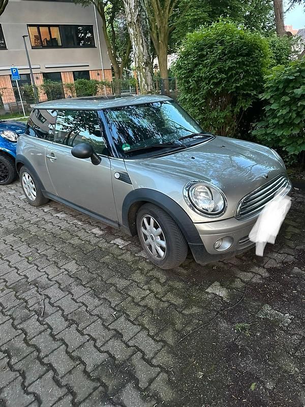 Gebraucht Mini Cooper 98 PS (72 kW) 2010 Kleinwagen