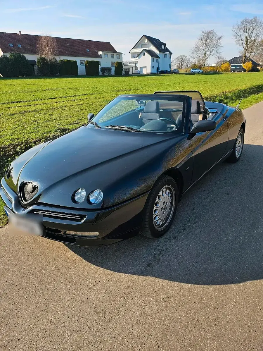 Occasion Alfa Romeo Spider 150 ch (110 kW) 2002 Noir Cabriolet