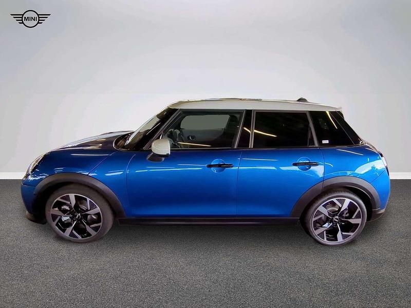 Gebraucht Mini Cooper S Favoured 204 PS (150 kW) 2024 Blau Kleinwagen
