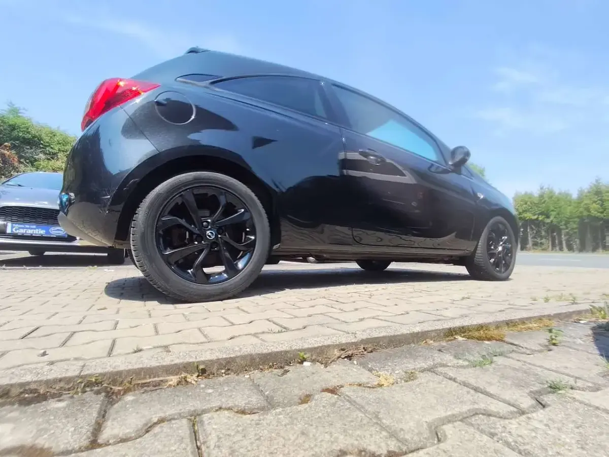 Gebraucht Opel Corsa Color Edition 101 PS (74 kW) 2016 Karbonschw graphitschw midnigh Kleinwagen