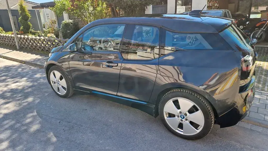 Second-hand BMW i3 Efficient Dynamics 125 kW (170 CP) 2015 Gri Hatchback
