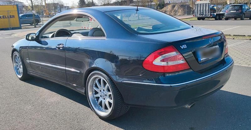 Blau Gebraucht 2004 Mercedes CLK200 Elegance Coupé | 6.500 € (Etwas zu teuer) - Bild 1/4