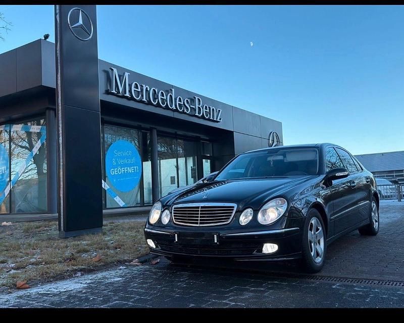 Gebraucht Mercedes E320 224 PS (164 kW) 2005 Schwarz Limousine