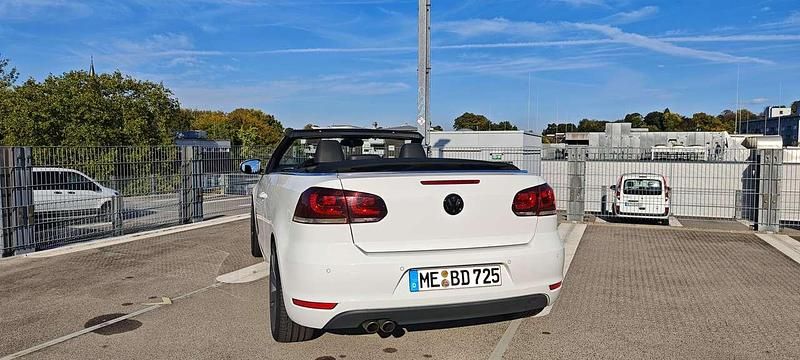 Gebraucht VW Golf Cabriolet 122 PS (89 kW) 2012 Weiß Cabrio