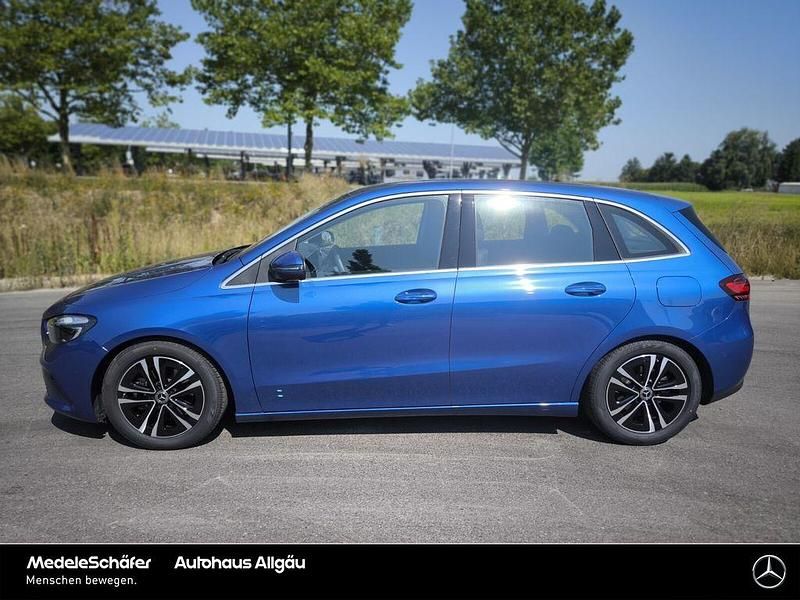 Gebraucht Mercedes B200 Progressive 163 PS (119 kW) 2025 Spektralblau Van / Kleinbus
