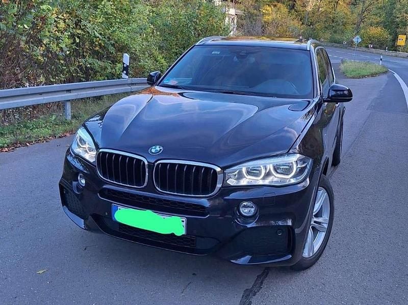Blau Gebraucht 2016 BMW X5 SUV | 31.000 € (Superpreis) - Bild 1/4