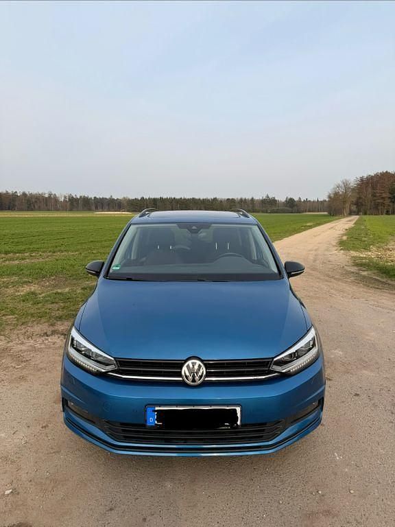Gebraucht VW Touran Highline 179 PS (131 kW) 2018 Blau Van / Kleinbus