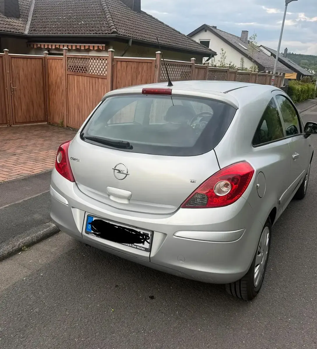 Gebraucht Opel Corsa 80 PS (58 kW) 2008 Silber Kleinwagen