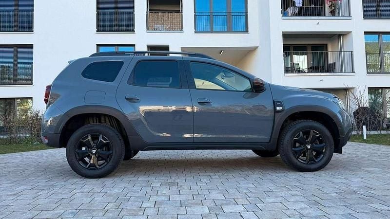 Gebraucht Dacia Duster Extreme 150 PS (110 kW) 2023 Grau SUV