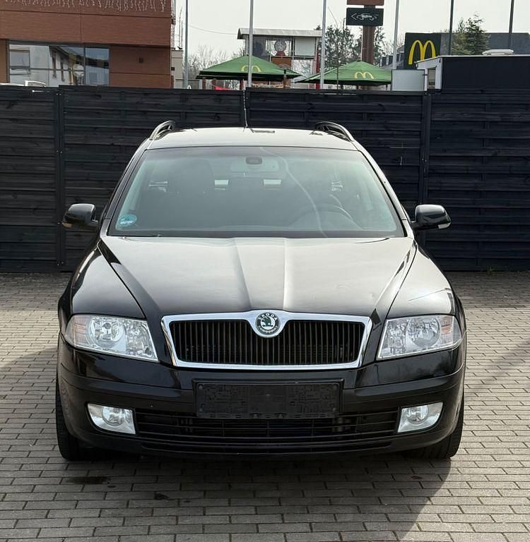 Gebraucht Skoda Octavia Elegance 105 PS (77 kW) 2008 Schwarz Kombi