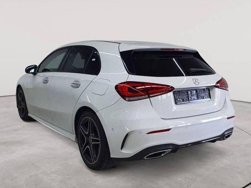 Gebraucht Mercedes A200 Advanced 150 PS (110 kW) 2023 Digitalweiß metallic Limousine