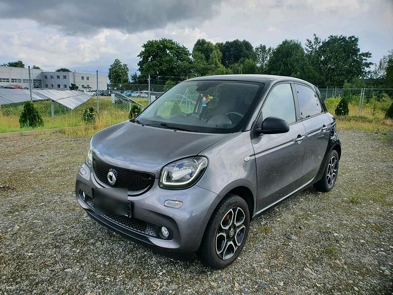 Andere farben Gebraucht 2019 Smart ForFour Passion Kleinwagen | 8.500 € (Superpreis) - Bild 1/4