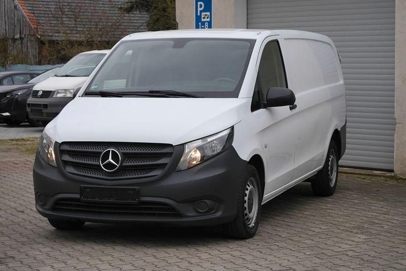 Gebraucht Mercedes Vito 102 PS (75 kW) 2020 Weiß Van