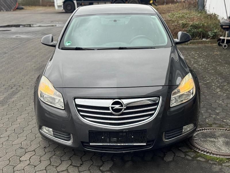 Gebraucht Opel Insignia 116 PS (85 kW) 2009 Grau Limousine