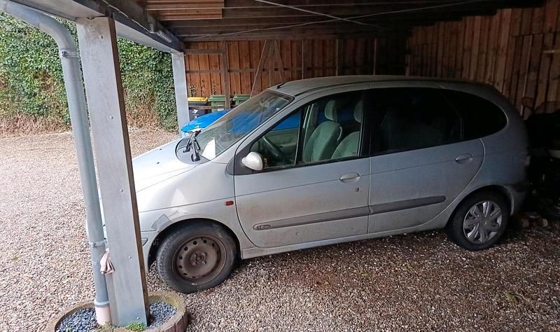 Gebraucht Renault Scénic 107 PS (78 kW) 2003 Silber Van / Kleinbus