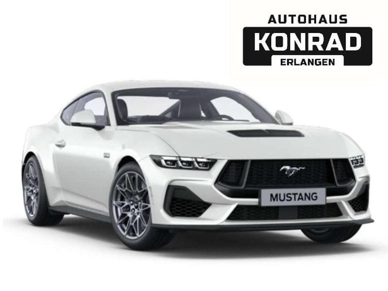 Oxford white Neu 2025 Ford Mustang Fastback Coupé | 52.543 € (Superpreis) - Bild 1/3