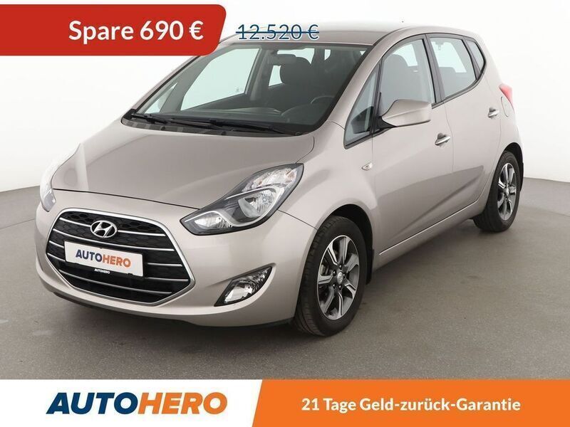Grau Gebraucht 2019 Hyundai ix20 Space Van / Kleinbus | 11.830 € (Fairer Preis) - Bild 1/3