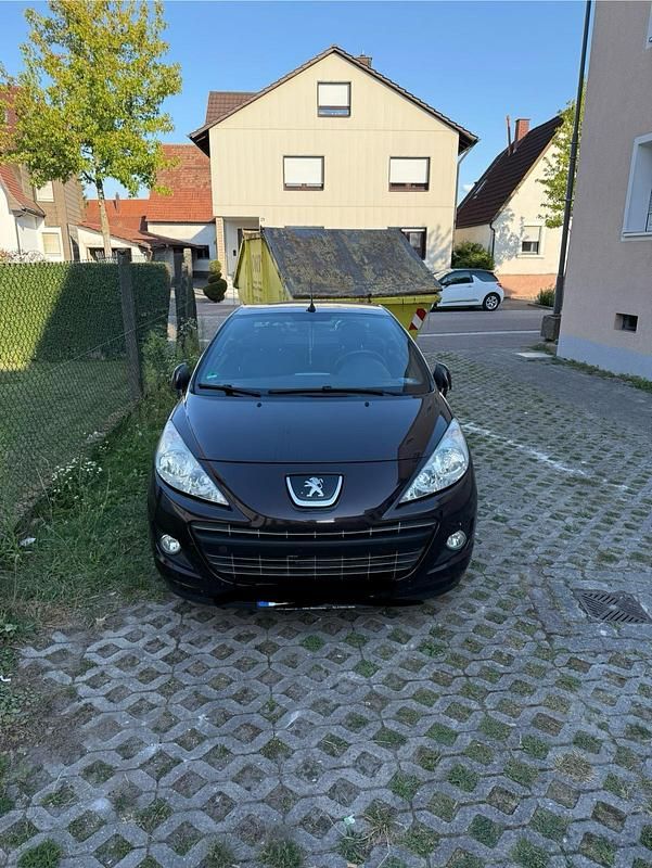 Schwarz Gebraucht 2012 Peugeot 207 CC Cabrio | 2.830 € (Superpreis) - Bild 1/4