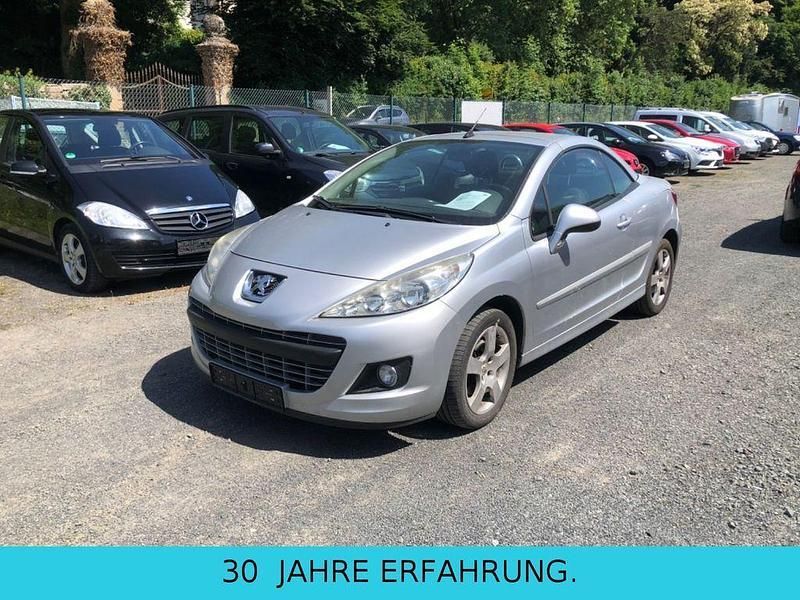 Grau Gebraucht 2012 Peugeot 207 CC Premium Cabrio | 2.990 € (Superpreis) - Bild 1/2