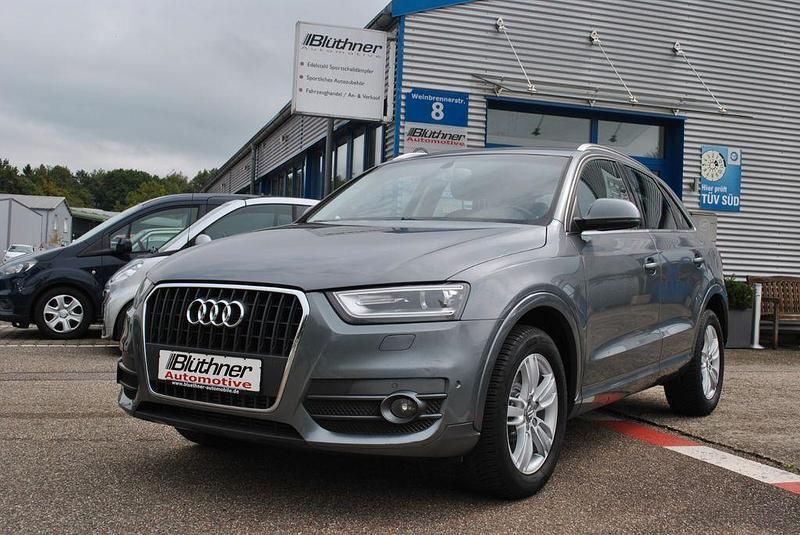 Grau Gebraucht 2012 Audi Q3 Sport SUV | 9.900 € (Fairer Preis) - Bild 1/4