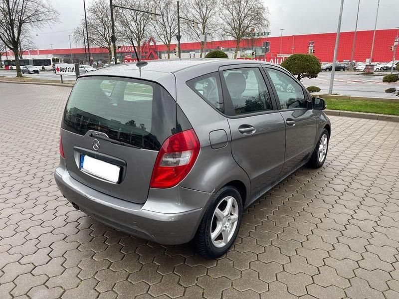 Gebraucht Mercedes A160 82 PS (60 kW) 2012 Grau Van / Kleinbus