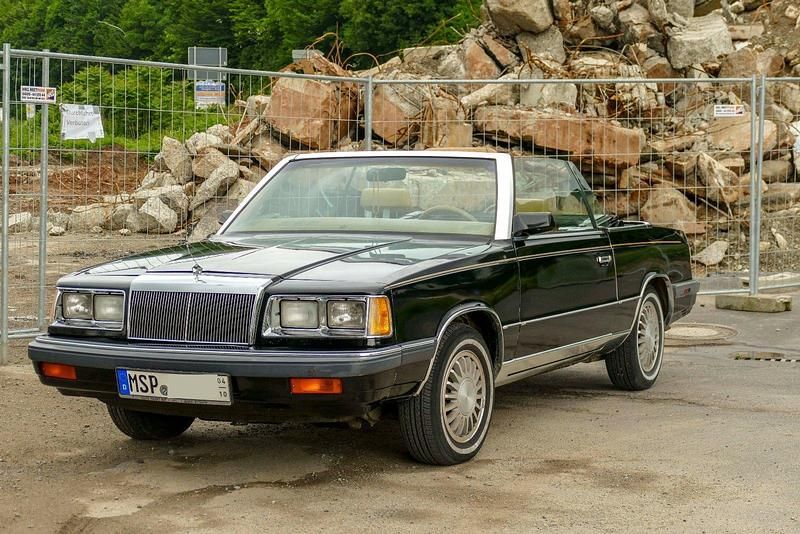 Schwarz Gebraucht 1986 Chrysler Le Baron Cabrio | 9.800 € - Bild 1/4