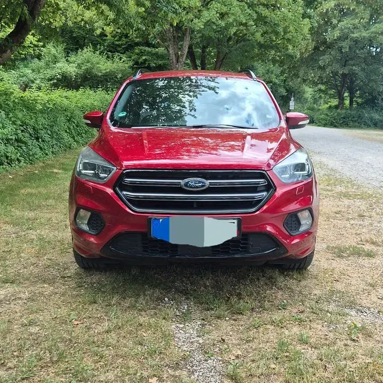 Gebraucht Ford Kuga ST-Line 179 PS (131 kW) 2018 Rot SUV