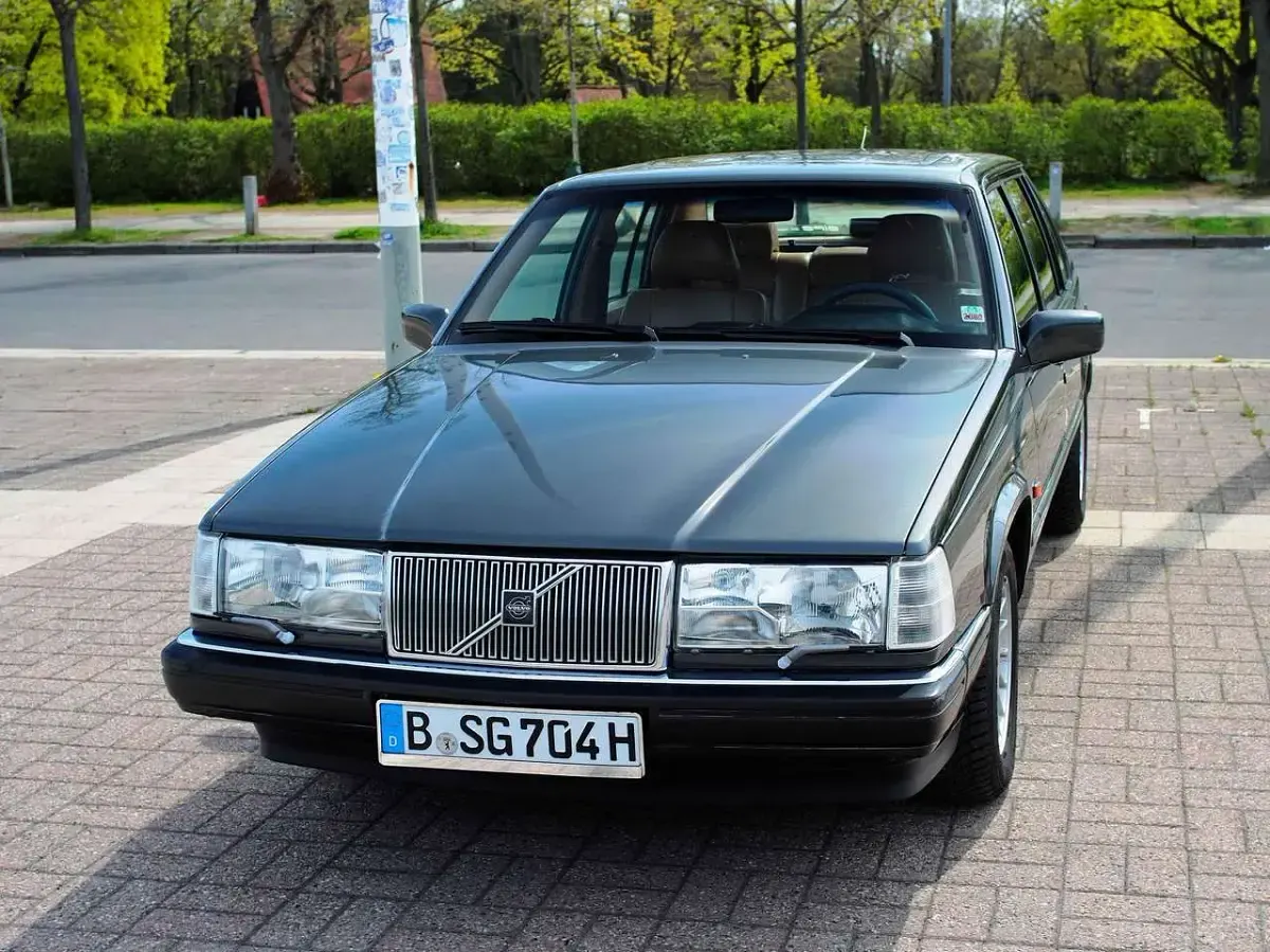 Gebraucht Volvo 960 204 PS (150 kW) 1993 Schwarz Limousine