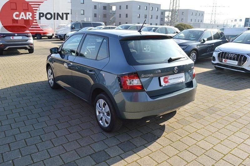 Gebraucht Skoda Fabia 75 PS (55 kW) 2018 Quarzgrau metallic Limousine