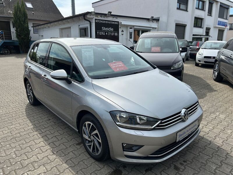 Silber Gebraucht 2017 VW Golf VII Sound Limousine | 17.290 € (Fairer Preis) - Bild 1/4