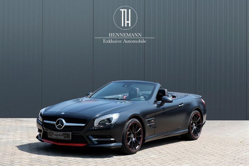 Designo magno nachtschwarz Gebraucht 2016 Mercedes SL500 AMG Cabrio | 99.899 € - Bild 1/4