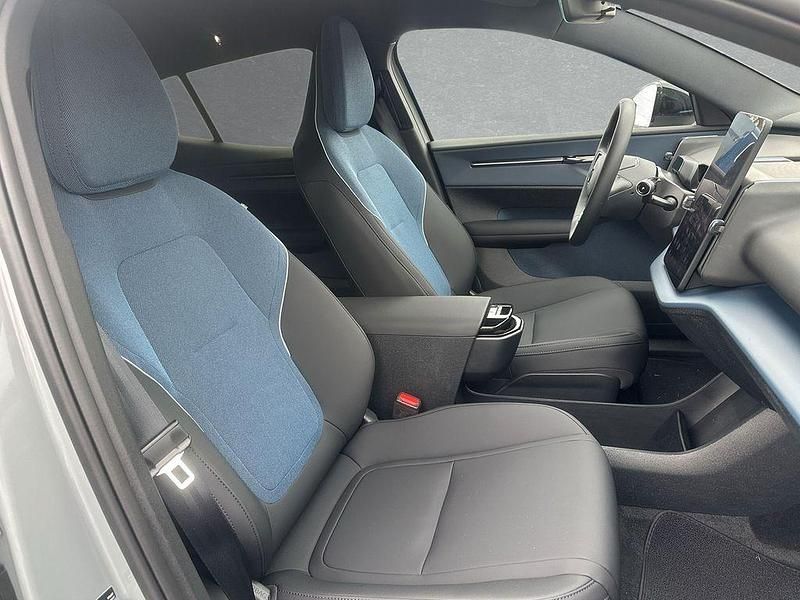 Gebraucht Volvo EX30 Core 200 kW (272 PS) 2025 Vapour grey SUV