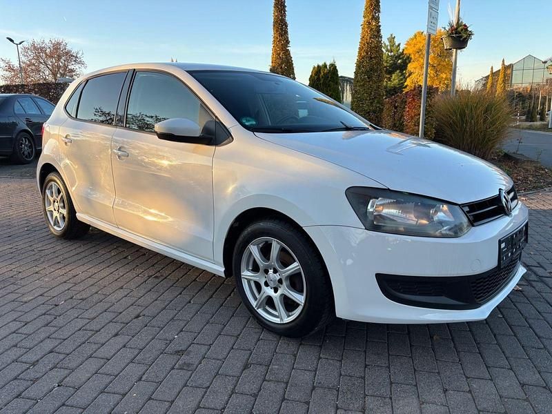 Weiß Gebraucht 2015 VW Polo Match Kleinwagen | 6.400 € (Superpreis) - Bild 1/4