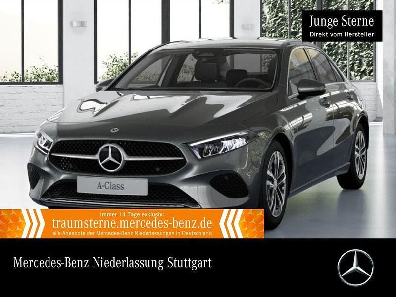 Grau Gebraucht 2024 Mercedes A250 Advanced Limousine | 31.890 € (Fairer Preis) - Bild 1/3
