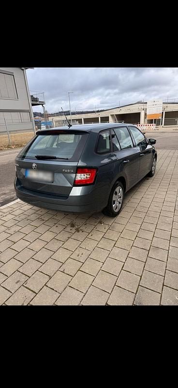 Gebraucht Skoda Fabia 181 PS (133 kW) 2018 Blau Kombi