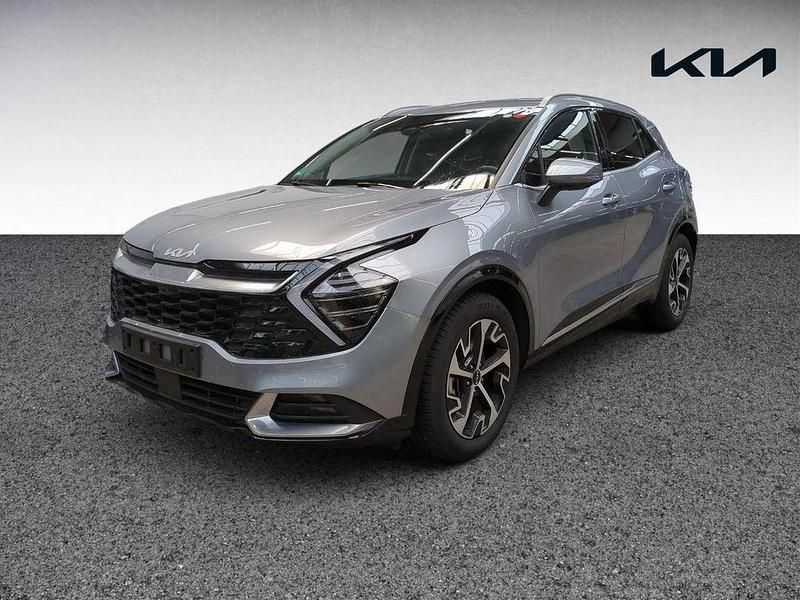 Gebraucht Kia Sportage Spirit 136 PS (100 kW) 2024 Lunar silver m. SUV