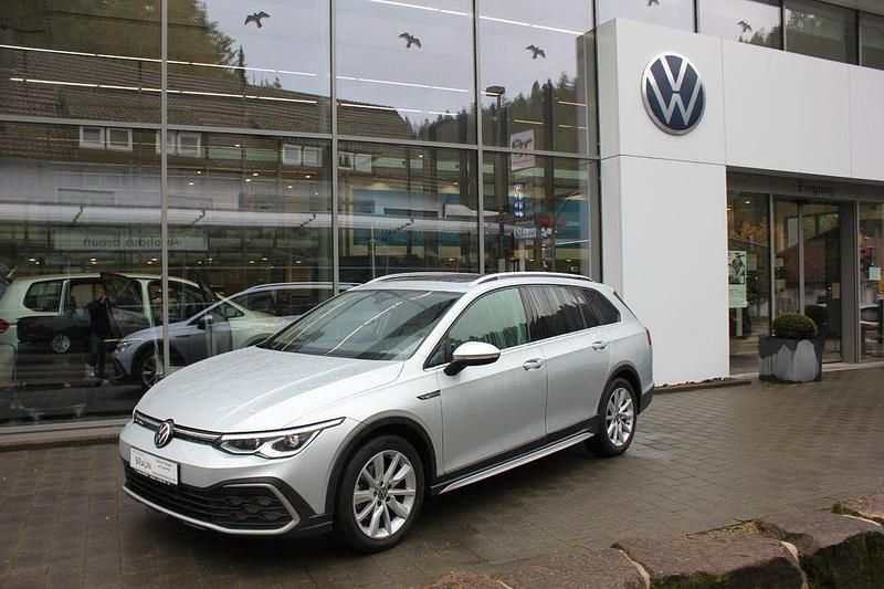Silber Gebraucht 2023 VW Golf Alltrack Kombi | 30.490 € (Fairer Preis) - Bild 1/4